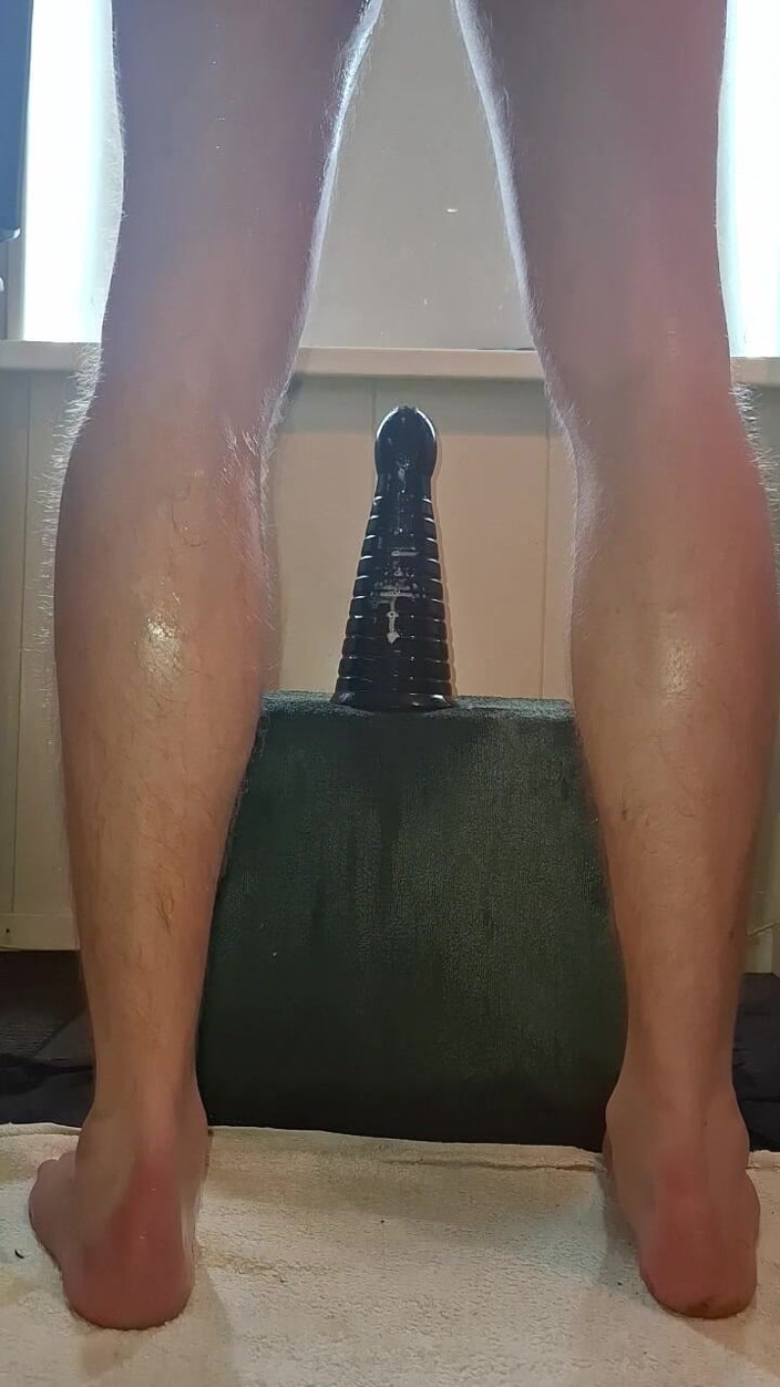 NoFace Twink X: Solo Gay Male - Extreme Anal Destruction Huge Dildo's and Fisting