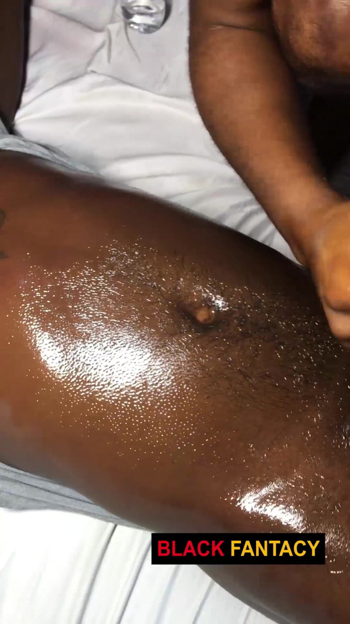 Black Fantacy: 私の猫はあなたのペニスを欲しがっています