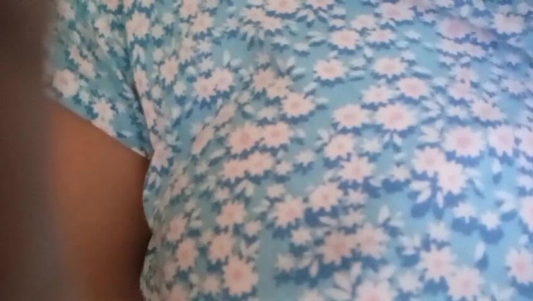 Miya White: Srílanská sexy blondýnka