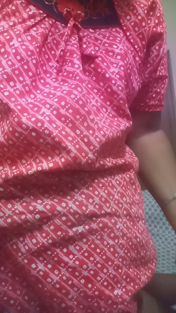 Pickup maami: Meine stiefschwester war wütend, wir teilten ein sofa und küche,...