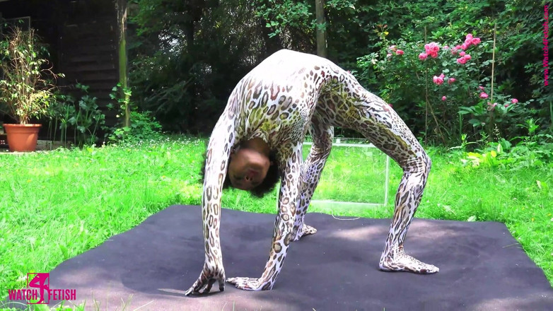 Gymnastic: Sorpresa en la caja de vidrio