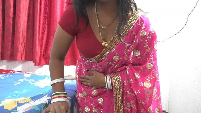 Mumbai Ashu: Desi Bhabhi Jaká zábava měla na sobě ten sárí. Dnes...