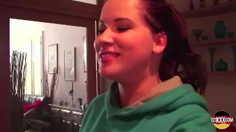 German amateur - 100% German hardcore videos: Ragazza paffuta dalla germania cos'è nel profondo della sua figa