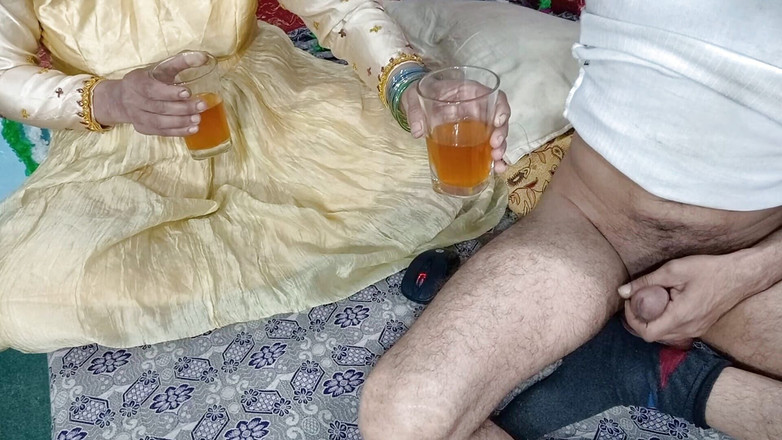 Netu: Flitterwochen, braut fickte analloch mit schwarzem dildo für analloch für...