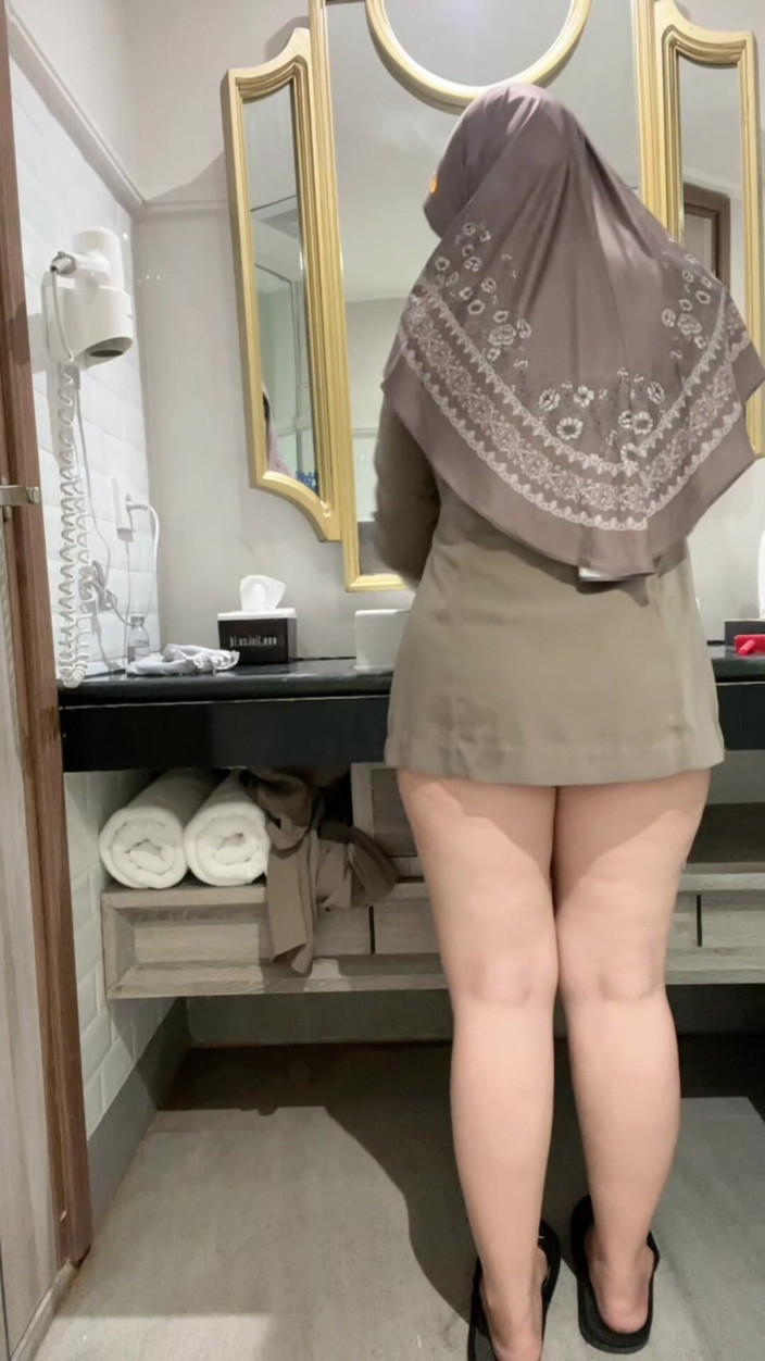 Biancaid: İdol öğretmenim, mastürbasyon yaparak sıçramak için