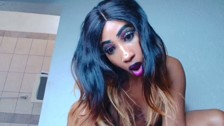 Juicy World: Black Girl Pussyplay