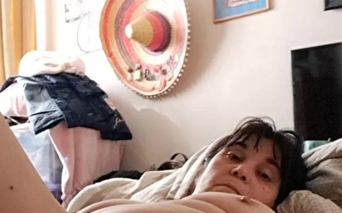 Mommy big hairy pussy: Stepmother's Puckered Ass