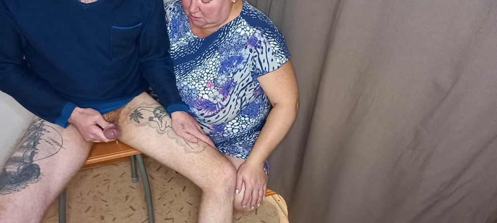 Zona901: Masturbating my dick in the fitting room