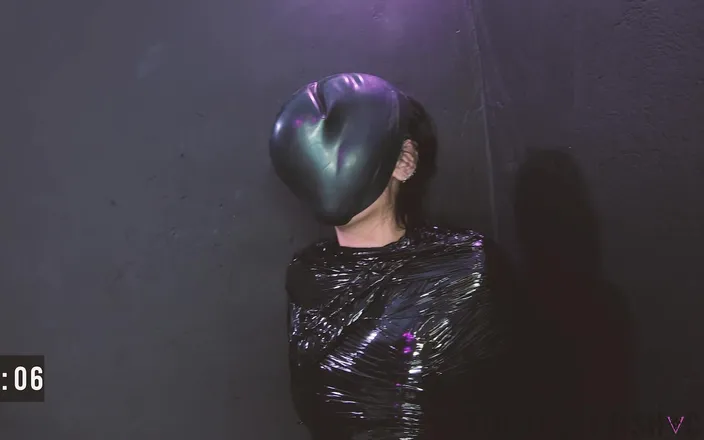 Fucked fetish: HD Moni Lee First Mummification Breath Play Bag Swimcap