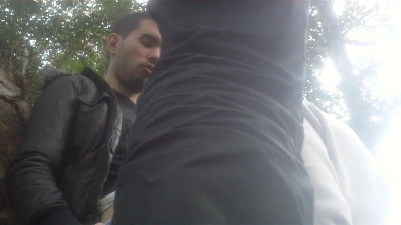 Robyn 3Some: Sialan di luar ruangan