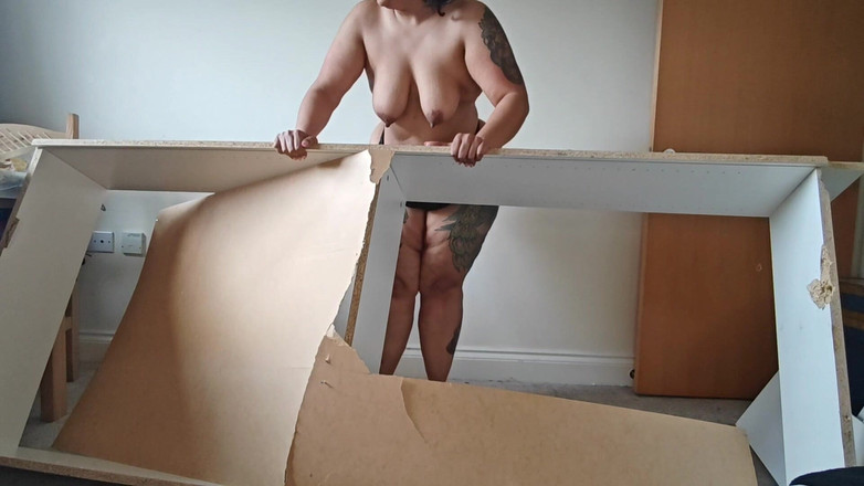 Zozonicoco: Bbw distrugge la libreria con il suo enorme culo