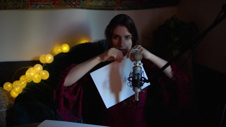 Piper Blush: Asmr suoni di carta