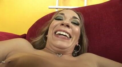 Perfect Porno: Sexy babe wordt nat op hardcore seks