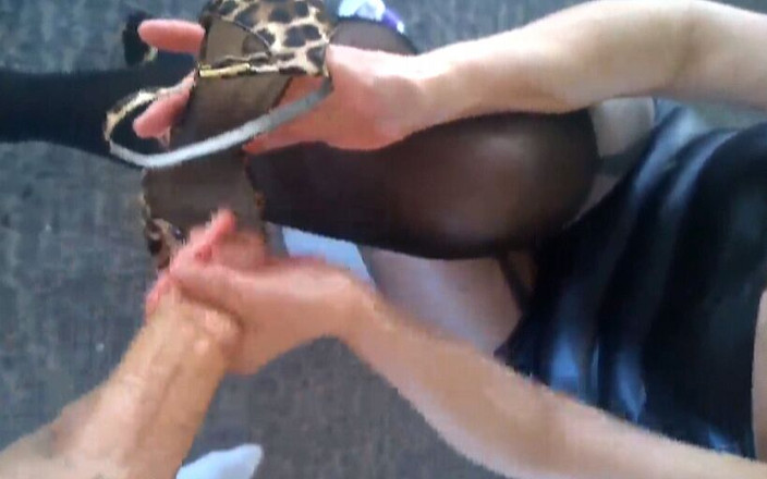 Master of porn: Adoro i suoi piedi