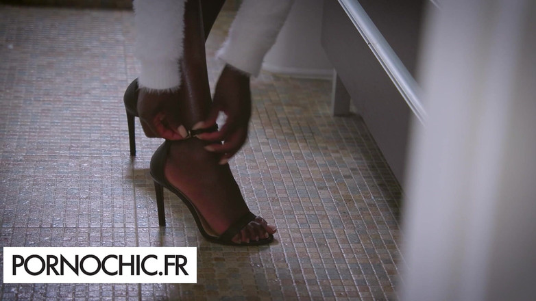 Pornochic: Unis par le désir d’un trio