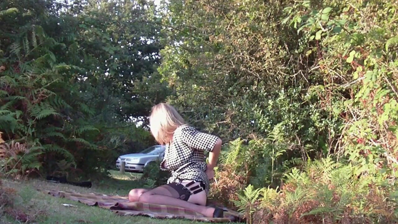 Movies by Louise: In Powys looking for penis