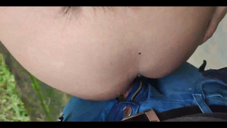 Karla love: Betrapt op seks in het openbaar