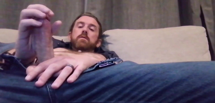 Dirty Talking Guy: Jujur saja - kamu suka kontol besar ini, kan?