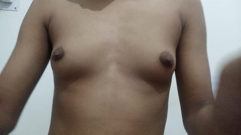 desigirl93: 내 젖탱이와 귀여운 얼굴을 좋아해?