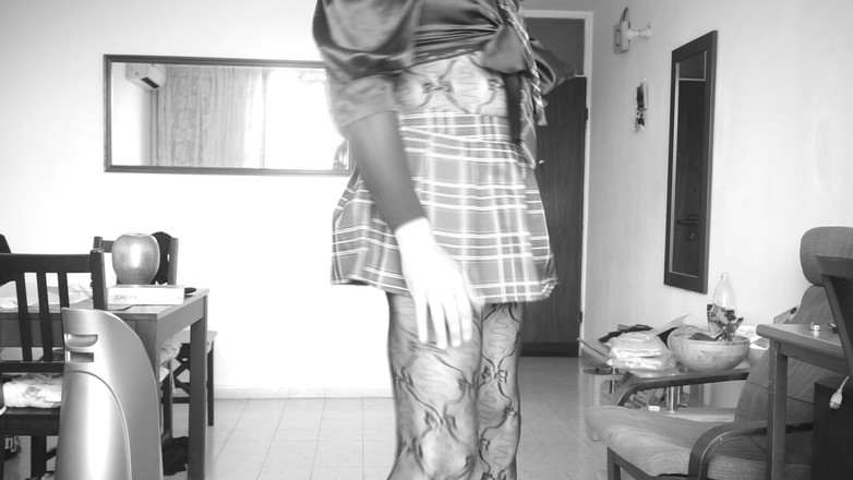 Voyager: Super sexy outfit.