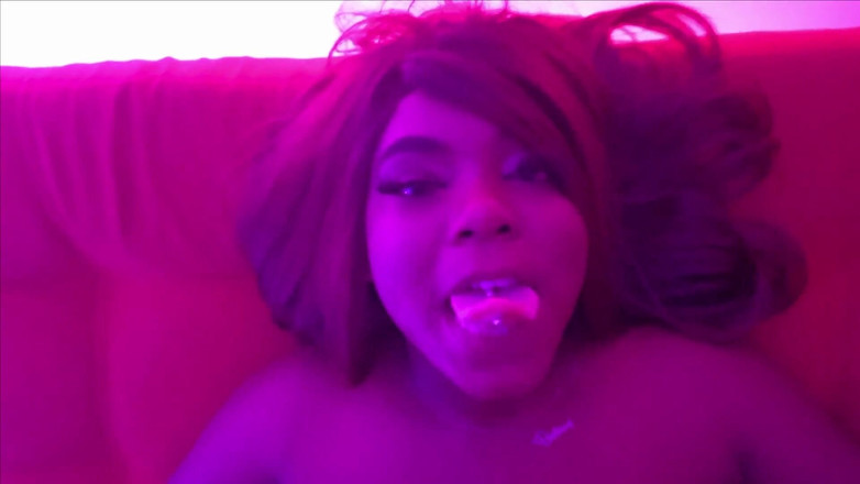 AndreaAndJean: Av denna anledning knullade jag min styvmamma