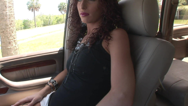 Hand Lotion Studios: Sexy MILF Latina poses outside