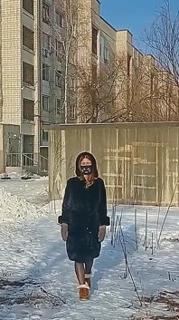Winter has come! And that means it's time to walk in a fur coat!