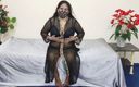 Shilpa Bhabhi: Beautiful Boobs Indian Woman Masturbating with Huge Dildo