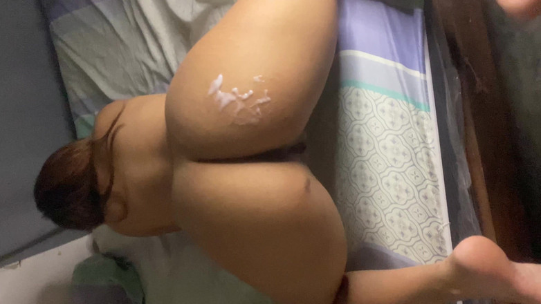 Tentacionmorena: Hàng xóm giúp tôi với việc sửa chữa nhà của...