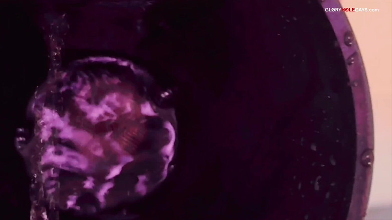 GLORYHOLEGAYS: 寻欢洞里的Twwink - 他想要的不仅仅是口交