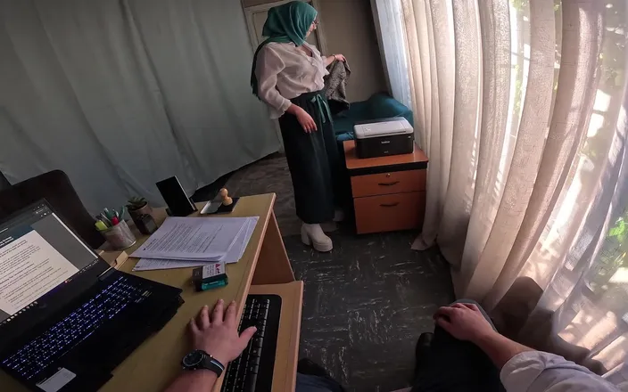 MiaNIqab: I'm so Thankful for My Great Manager Mia Niqab
