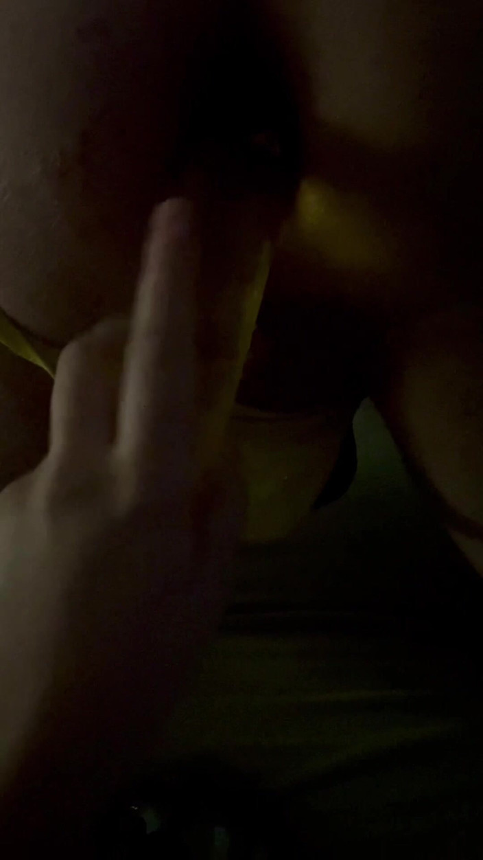 Filanta: Dupla extensão da bunda em uma tanga