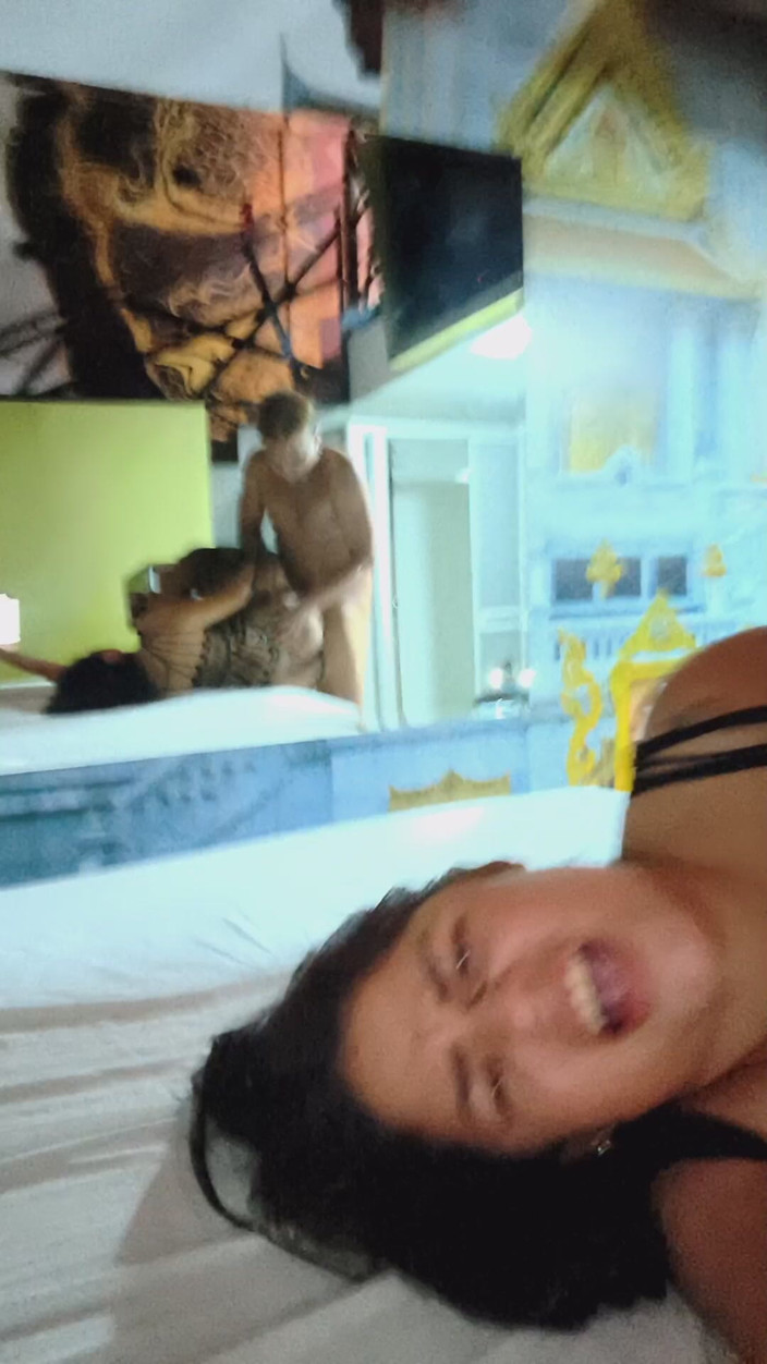 AngyAmazon: Fickt meinen Liebhaber seitlich, bis er in ihn kommt