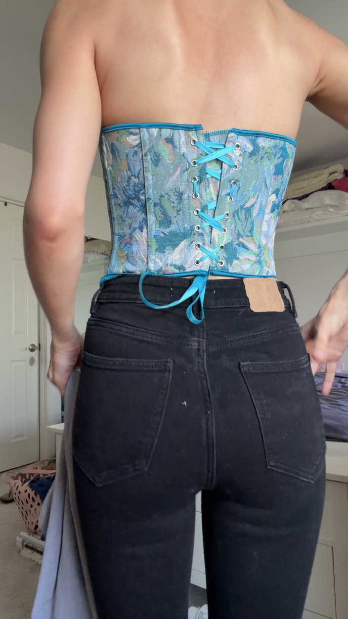 Ms_Emmy_Lynn: Sfw Corset Jeans Sexy Business Outfit