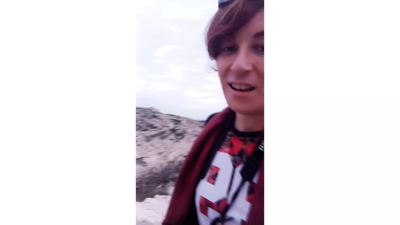 RedLili: 淫荡散步