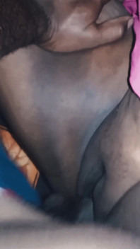 Desi Mladá kundička šuká s milencem