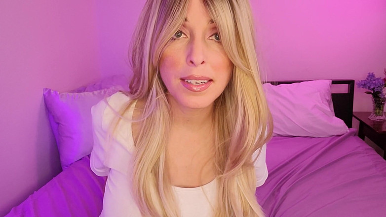 Brenna Lilac: Crot di dalam ibu tiriku yang super hot