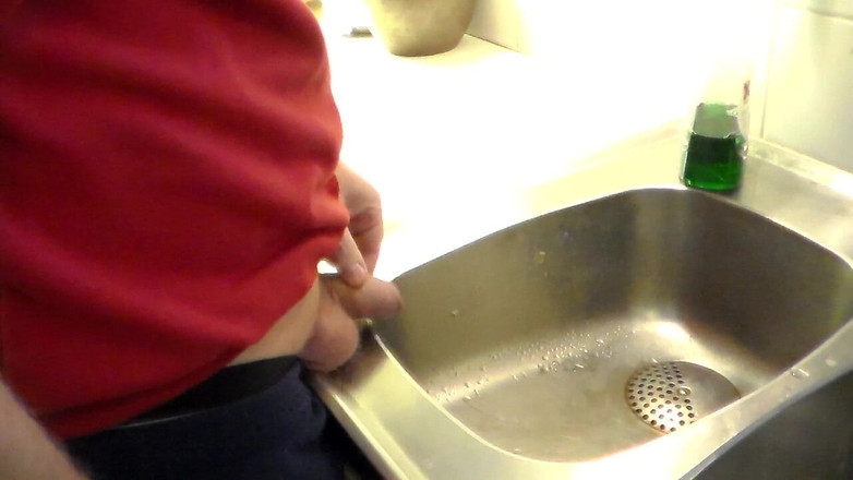 Sex hub male: John Piscia Nel Lavello Della Cucina