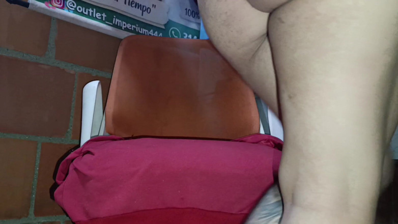 Dalyla: Heiße lesbe befriedige sich in ihrem zimmer