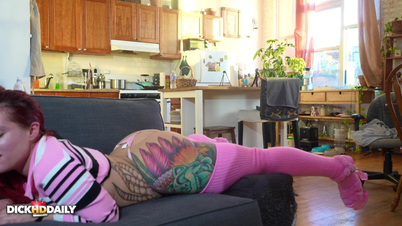 DICKHDDAILY: Arată-mi un Magic Trick Ext: Santana Red