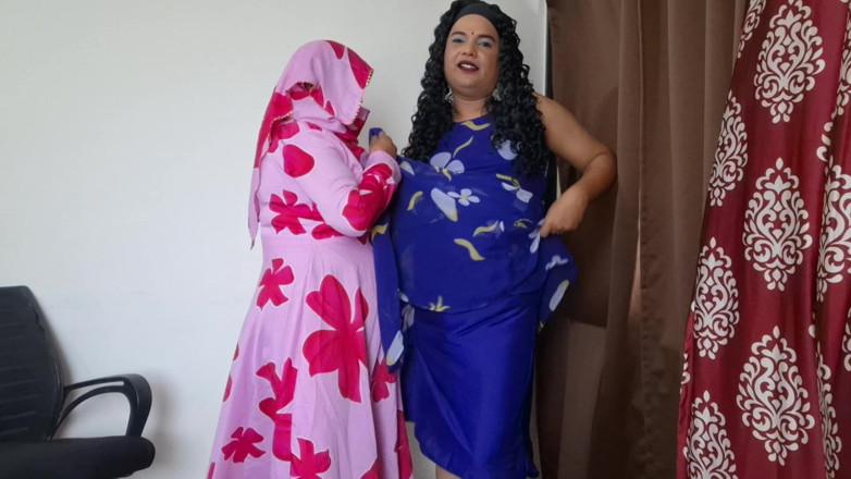 INDIANSISSYCHUBBY WOMEN OF FAITH: インドのダブルトラブル、カディージャは会いたがっているファンです
