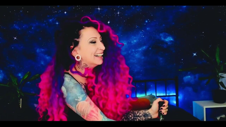 Marta Katze: Un attimo dal mio fottuto stream di compleanno