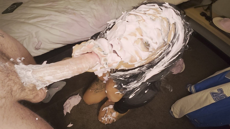 Mr LDN Lad: British Slut Wam Pied Then Fucked!