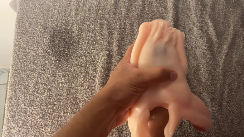 Greedy truck: Sexy muž s velkým čůrákem má nadržený sex se svou žhavou sexuální...