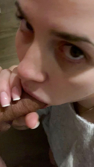 SassyTiff: Stiefbruer dazu gebracht, sperma zu schlucken