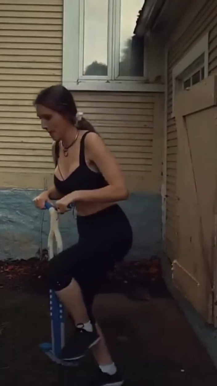 Piper Blush: 你有 pogostick 技巧吗？