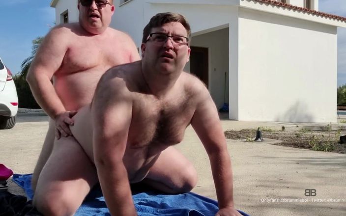 brummieboi89: Papi se folla a un chico en la calle de...