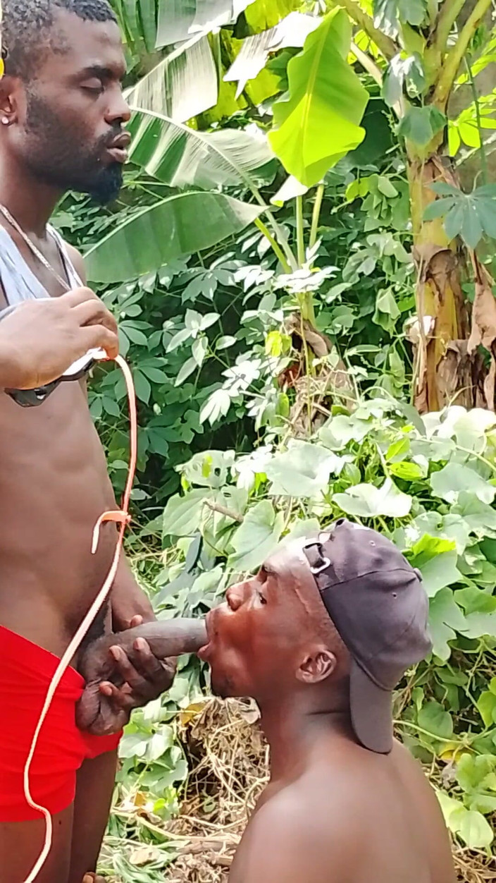 Africans men: 大鸡巴吸吮者