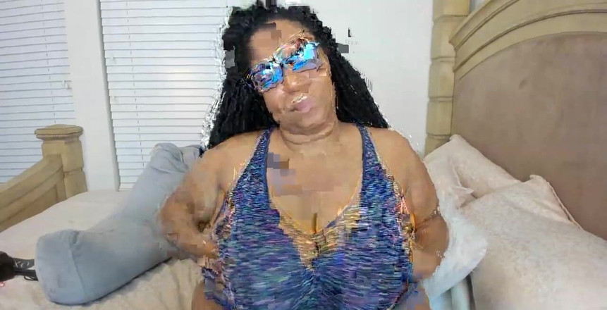 Josie4yourpleasure: Stream Started