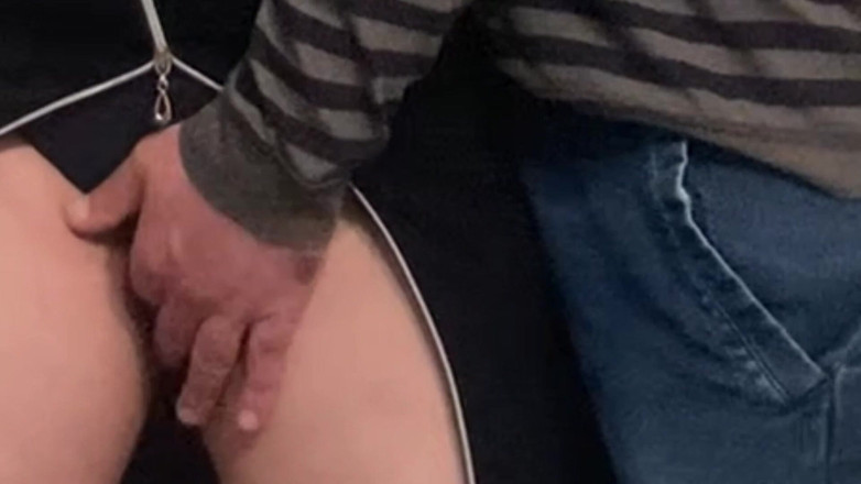 PriyaNaavya: なんてことだ!!混雑した地下鉄の見知らぬ人 - 膣の指し